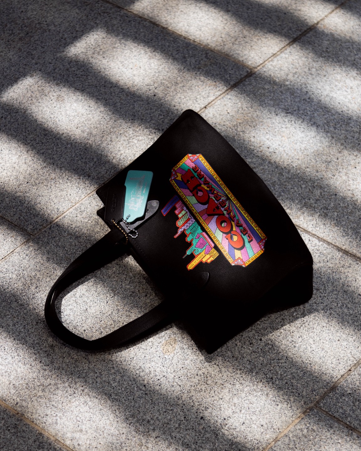「DAY & NIGHT」 TOTE 30 IN CANVAS 
